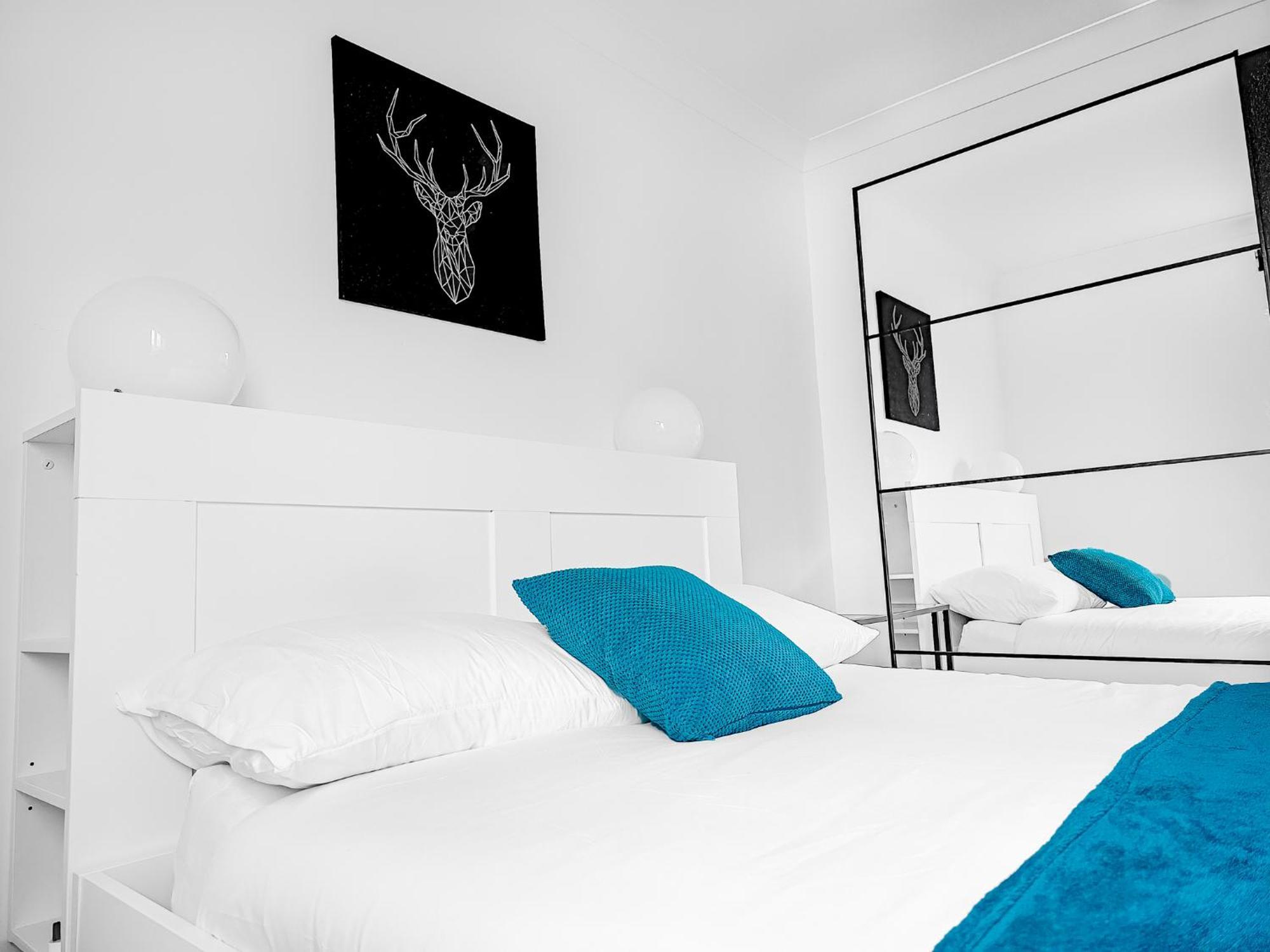 Charming London Home, Opp Arnos Grove Underground Station, Parking New Southgate Экстерьер фото
